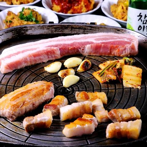 サムギョプサルと韓国料理食べ飲み放題『府内楼』府内店(写真1)